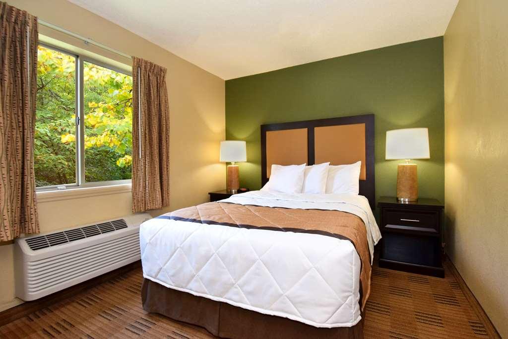 Extended Stay America Suites - Raleigh - Cary - Regency Parkway South Room photo